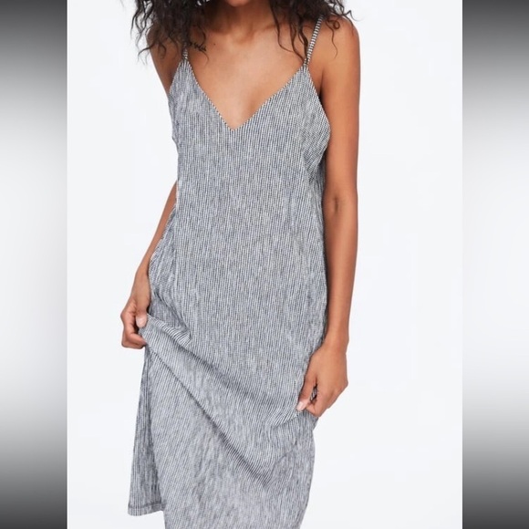 ZARA Grey Checked Midi Textured Strappy V-neck Loose Fit Dress S - Picture 1 of 13